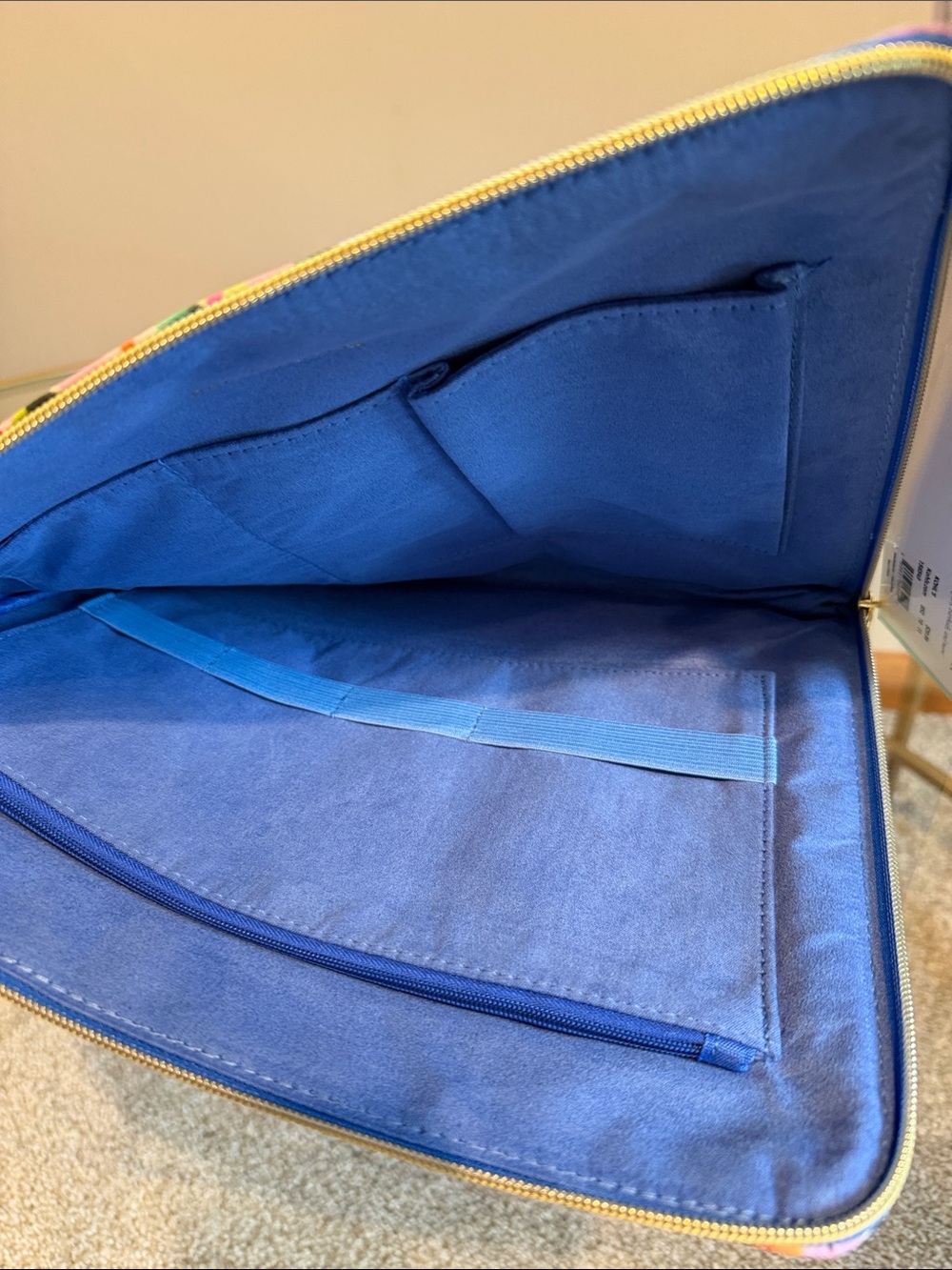 Day Designer Accessory Pouch - Picture 9 of 16